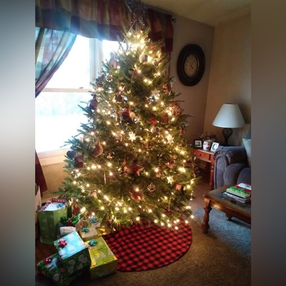 Buffalo Plaid Christmas Tree Skirt Traditional Buffalo Plaid Red & Black 48” NEW - Picture 3 of 6